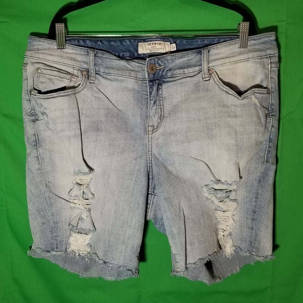 Torrid Womens Plus Size 18 Denim Shorts Bermuda Distressed Boho Hippie Peasant